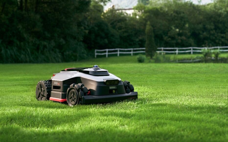 Dreame A3 AWD Pro 3500 Review: The Ultimate 4x4 Robot Mower without GPS